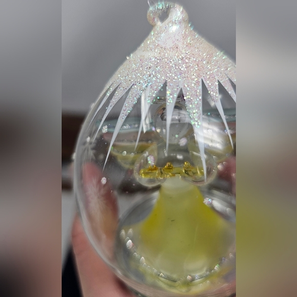 Vintage Unique Treasures Hand Blown Glass Globe Angel Ornament - Picture 14 of 16